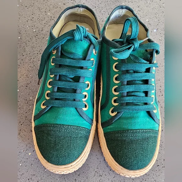 Chanel Sneaker Made In Italy💚 - Picture 3 of 17